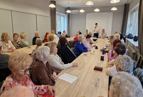 Wykład o zdrowiu na spotkaniu Klubu Seniora NOT